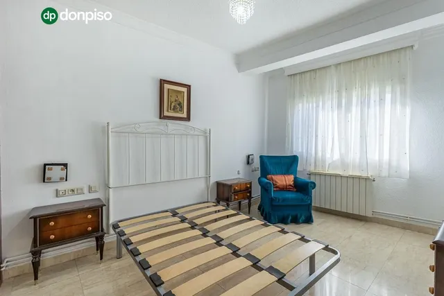 Piso en Avenida Don Bosco — 12