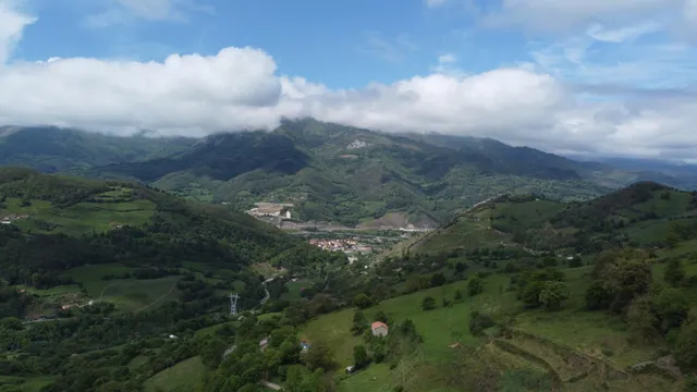 PISO BAJO + SEMI-SÓTANO EN VENTA EN CASORVIDA (LENA) — 39