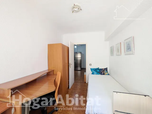 Luz natural y excelente ubicación en este piso exterior con balcón — 17
