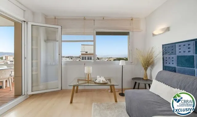 Ático de 61 m2, con 60 m2 de terraza-solarium, LICENCIA TURISTI. — 32