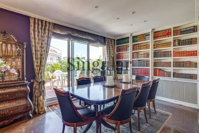 Ático dúplex con piscina privada y espectaculares terrazas junto al parque de Monterols — 24