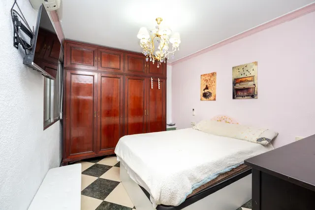 Casa de 5 plantas con 6 dormitorios, terrazas y vistas en Lanjarón – Granada — 17