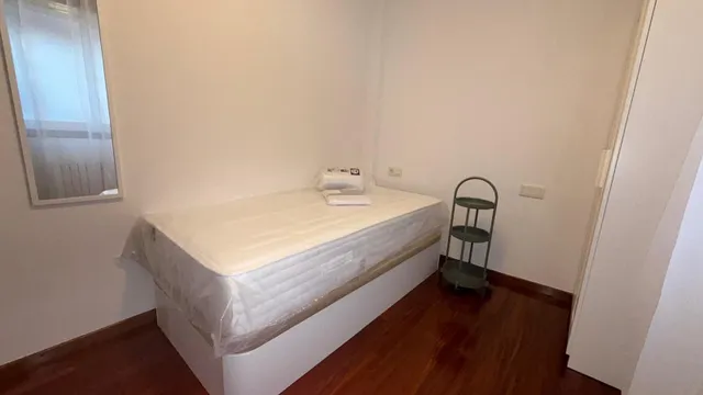 MARAVILLOSO PISO DE ALQUILER POR TEMPORADA EN PLENO CENTRO DE OURENSE – ZONA VALLE-INCLÁN — 12