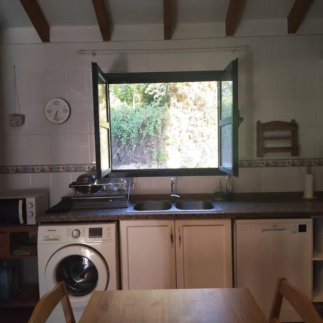 ALQUILER CASA INDEPENDIENTE PARA DISFRUTAR EN FAMILIA EN MASÍA DE TRAVER – RIBA-ROJA DE TÚRIA — 39