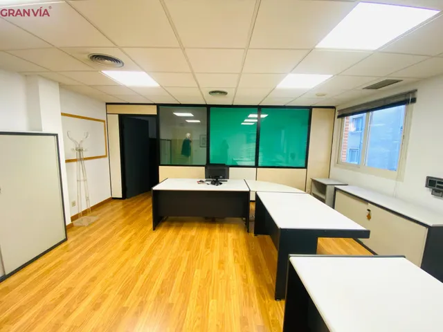 Oficina en venta en Logroño — 2