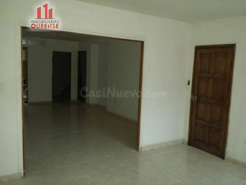 LOCAL COMERCIAL EN LA ZONA DE LAS LAGUNAS.
