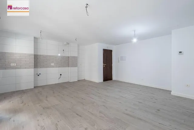 Piso reformado en Avenida Barcelona — 7