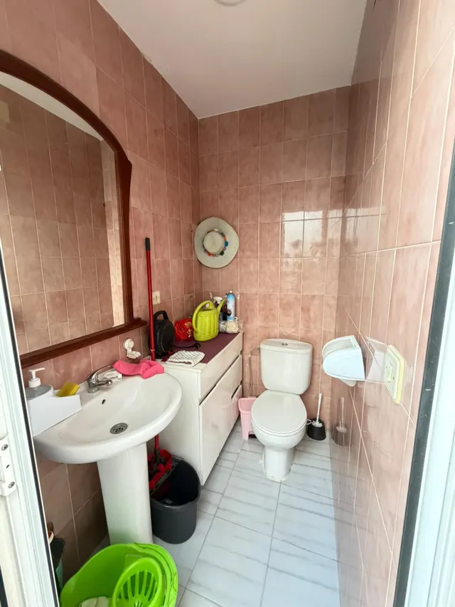 Amplia Casa en Alameda, Andalucía - Ideal para Entrar a Vivir — 19