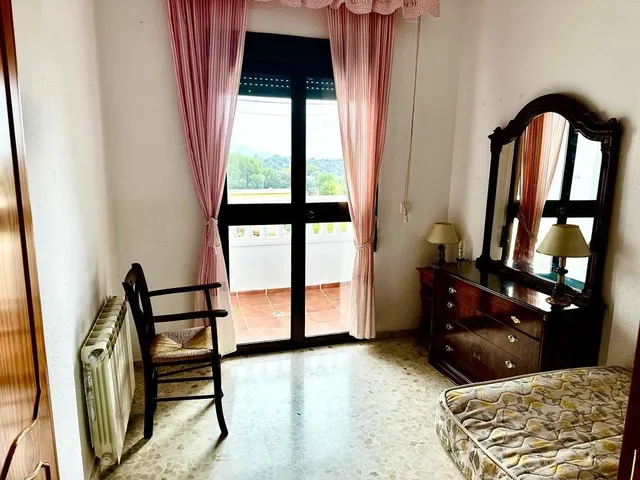 Piso 5 habitaciones 220m² en alquiler - Carrerra del Caballo — 17