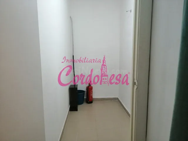 Local comercial 35m² en alquiler - Santa Rosa - foto 2