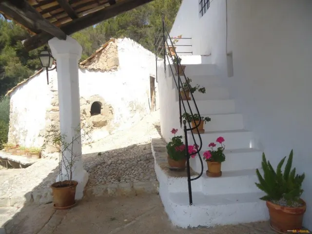 FINCA SEÑORIAL EN VENTA EN GÉNOVA — 50