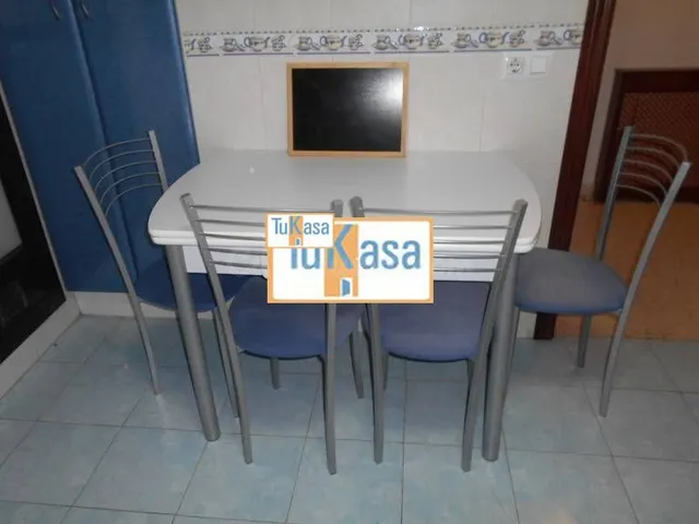 Piso Trabajadores temporales en zona Montesol, Cáceres - foto 3