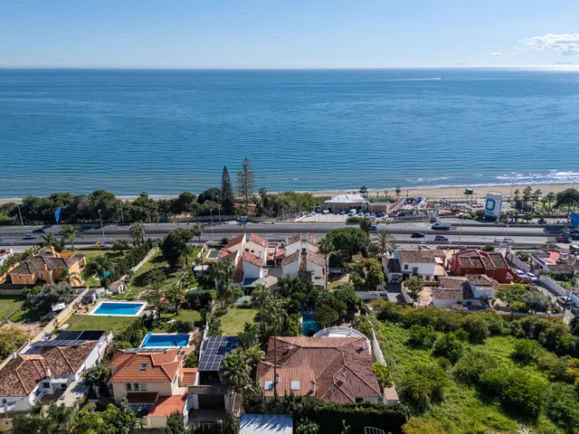 Chalet 7 habitaciones 420m² en venta - Altos de Estepona — 6