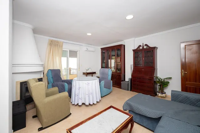 Casa de 5 plantas con 6 dormitorios, terrazas y vistas en Lanjarón – Granada — 32