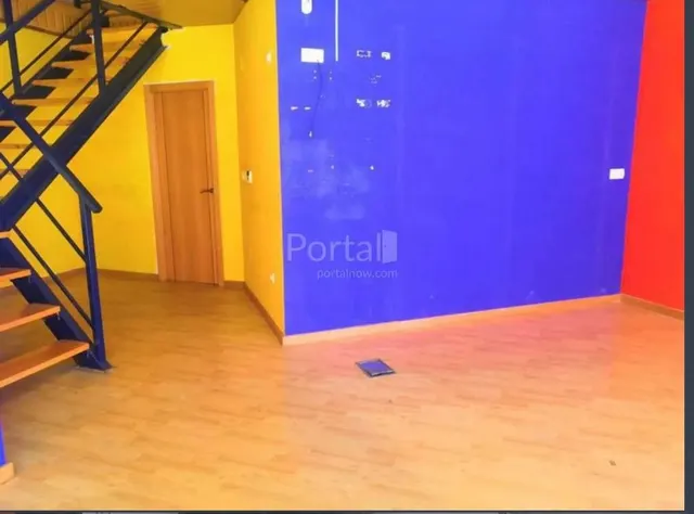 LOCAL COMERCIAL  EN EL CENTRO DE PONFERRADA — 5