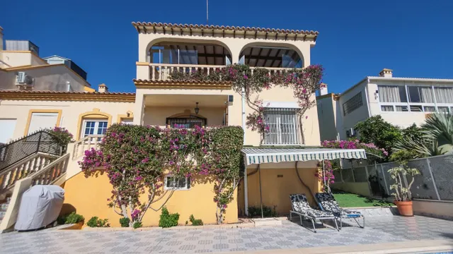 Villa 3 habitaciones en venta - Las Ramblas — 48