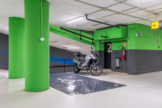 Parking de moto 2m² en alquiler - Eixample — 21