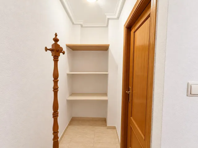 Estudio en venta en Torrevieja, a 700 m de la Playa del Cura — 11