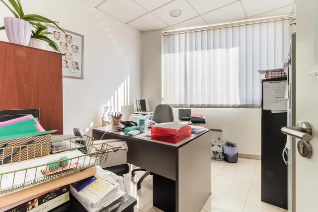 Negocio 10 habitaciones 273m² en venta - Marbella — 31