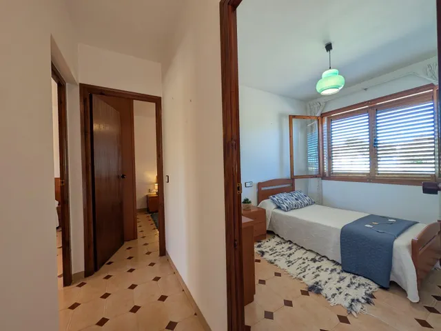 MAGNÍFICO CHALET EN SEGUNDA LINEA DE MAR! — 30