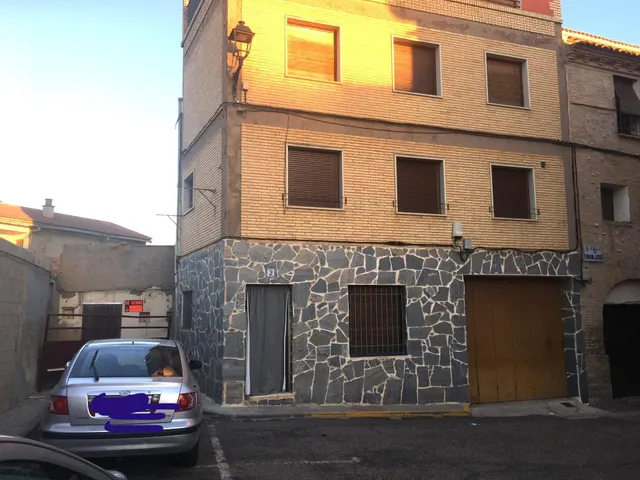 Solar urbano en el centro de Pedrola – 241 m2 con doble acceso — 6
