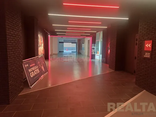 Oportunidad de local en alquiler en galería comercial muy tr - foto 5