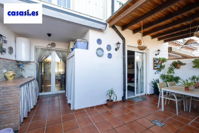 Maravillosa casa  a pocos minutos  andando  al  centro de La Zubia — 10