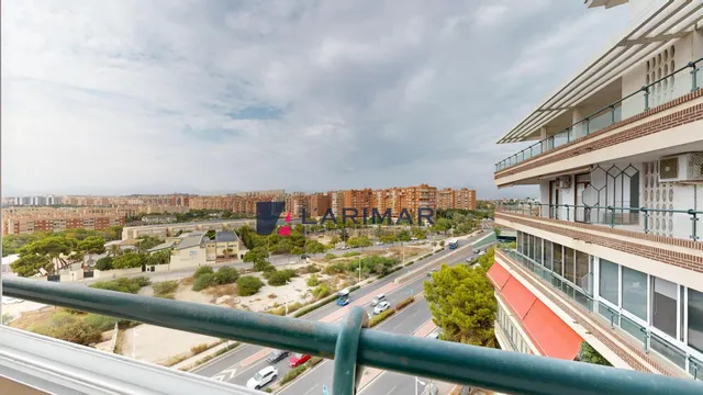 AMPLIA VIVIENDA CON GRAN TERRAZA, GARAJE Y PISCINA EN VISTAHERMOSA – ALICANTE — 16