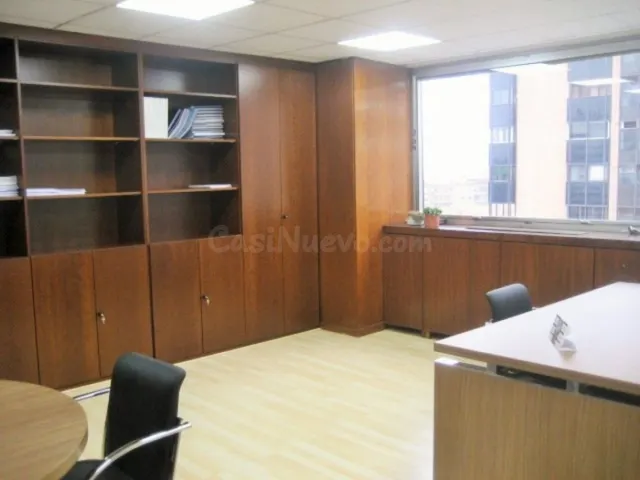 Oficina 160m² en alquiler - Cuatro Caminos