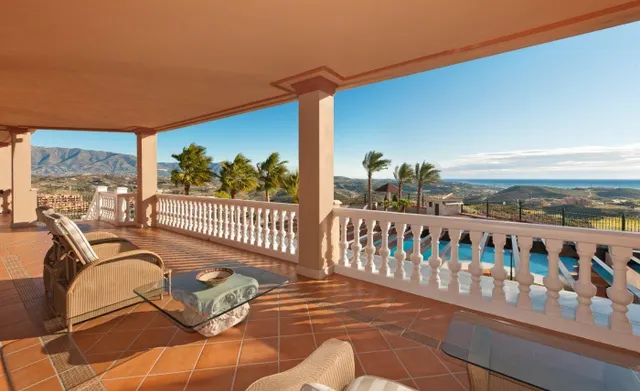 Villa de Lujo con vistas al mar y al golf. 7 dormitorios, 10 baños. Calanova Golf, La Cala de Mijas — 37