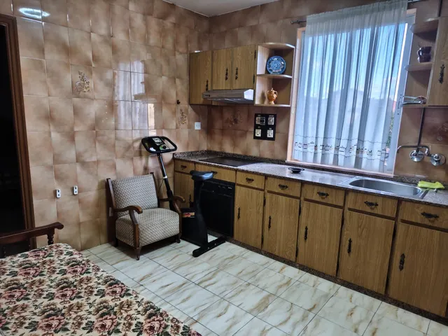 Amplia Casa Solar en Cuatrovientos, Ponferrada - €139.000 — 33