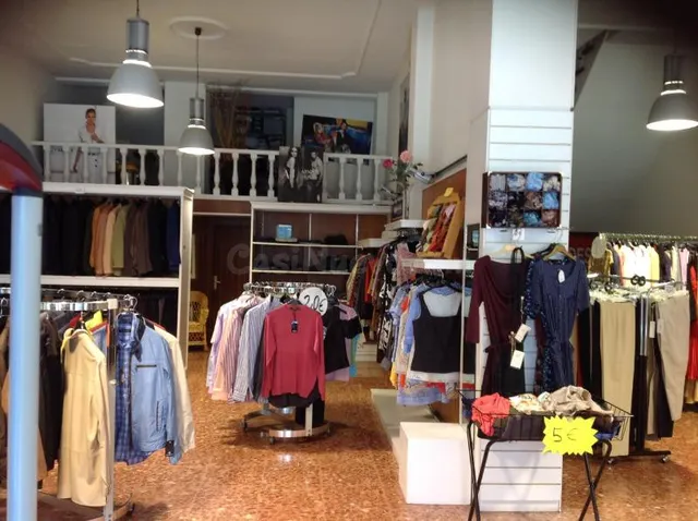 Local comercial 620m² en venta - Centro - foto 3