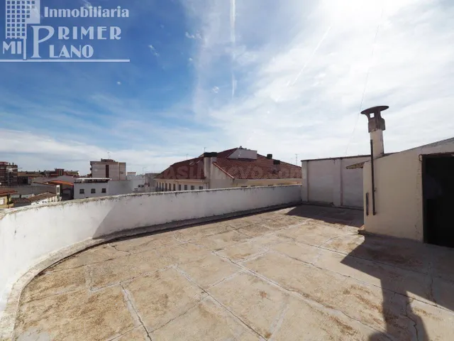*PISO EXTERIOR, EN ESQUINA, JUNTO A PLAZA DE ESPAÑA* - foto 4