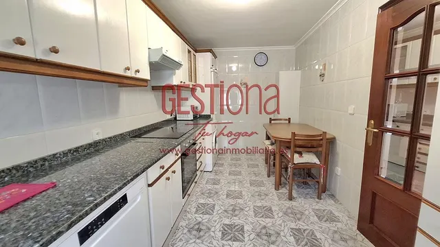 CASA COMPLETAMENTE REFORMADA EN ARENAS DE IGUÑA. — 12