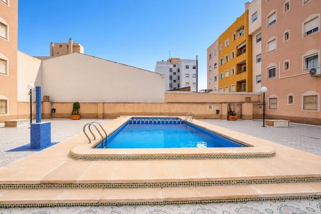 Ático 2 habitaciones 53m² en venta - torrevieja - foto 2