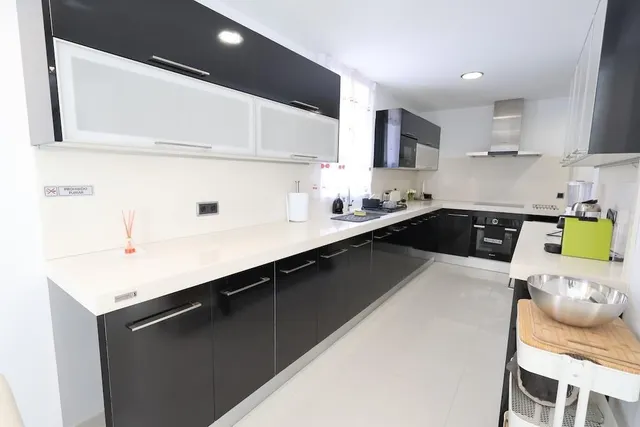 Chalet 4 habitaciones 222m² en venta - Costa blanca — 2