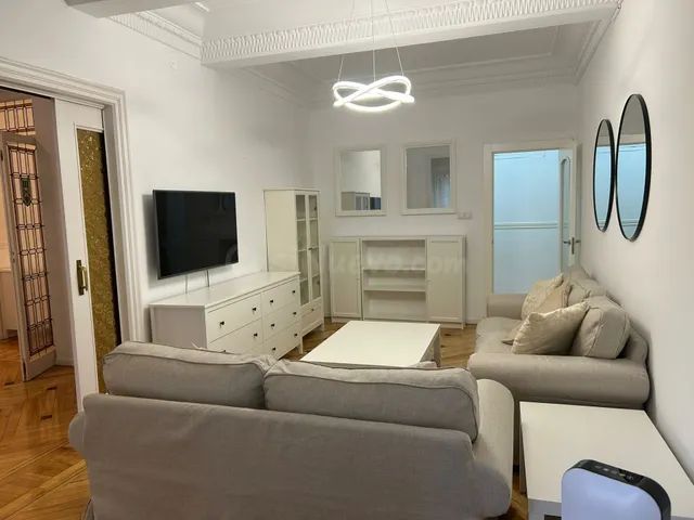 Piso 3 habitaciones 159m² en alquiler - Argüelles - foto 4
