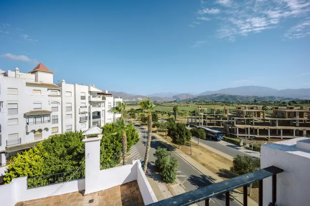 FANTASTICO PISO CON TERRAZA JUNTO AL MAR — 22