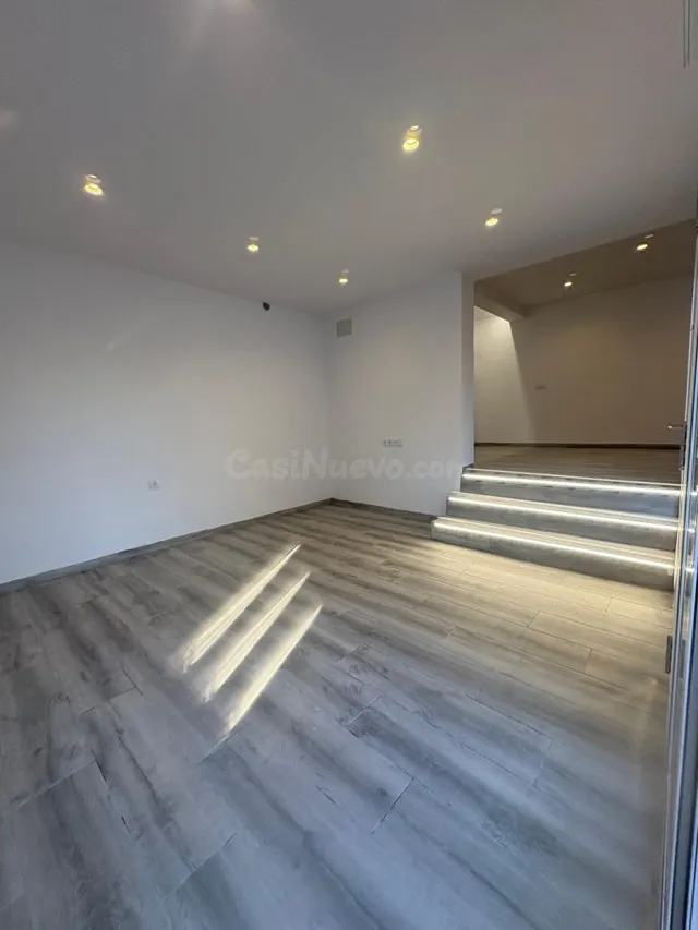 Villa 2 habitaciones 160m² en venta - Parque las naciones — 4