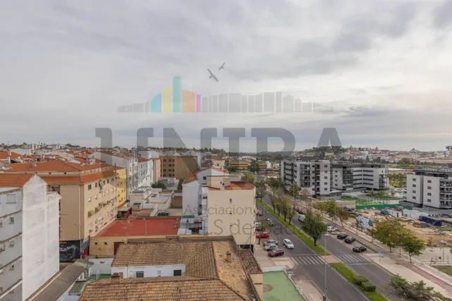Vivir frente al guadiana, con vistas al parque y a la alcazaba de Badajoz — 19