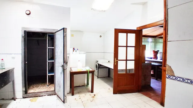 Urbis te ofrece un hotel en venta en Ciudad Rodrigo, Salamanca. — 41