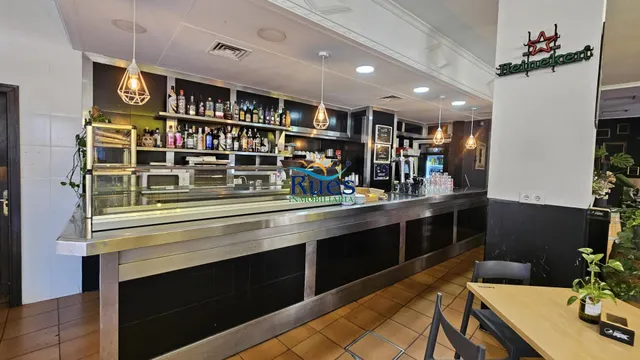Traspaso de cafeteria restaurante, en funcionamiento — 16