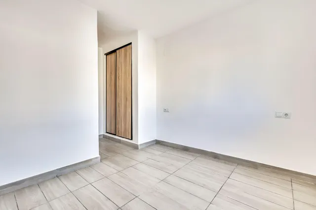 Apartamento de 2 dormitorios en Torrevieja — 12
