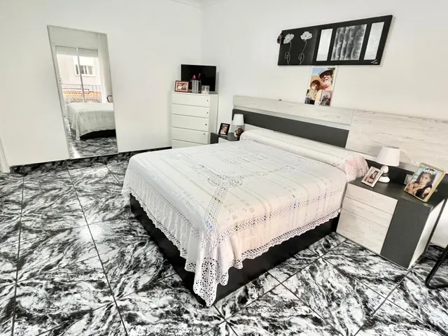 Amplio y Luminoso Piso en Can Rull, Sabadell por solo €329.000 — 9