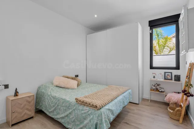VILLA DE 4 DORMITORIOS Y 2 BAÑOS EN FORTUNA (MURCIA) — 25