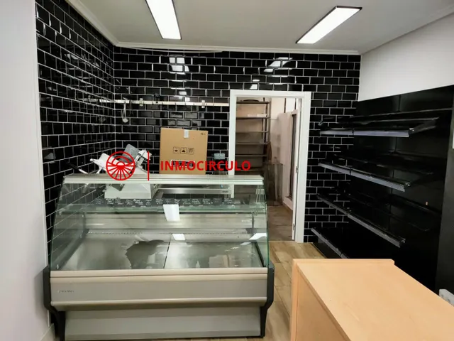 Oportunidad, Tienda de alimentación nueva. — 13