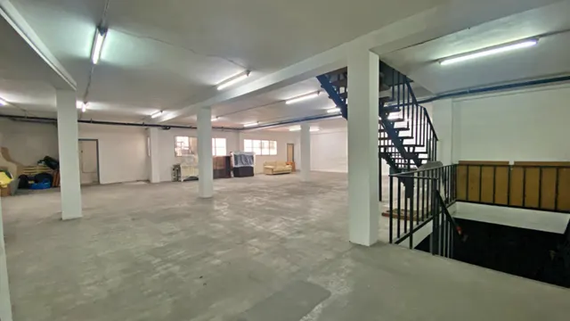 Local comercial zona centro Alicante - entreplanta+planta baja+sotano — 31