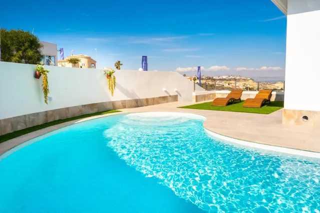 Villa de 5 dormitorios a la venta con estupendas vistas al campo de Golf "La Marquesa" — 14