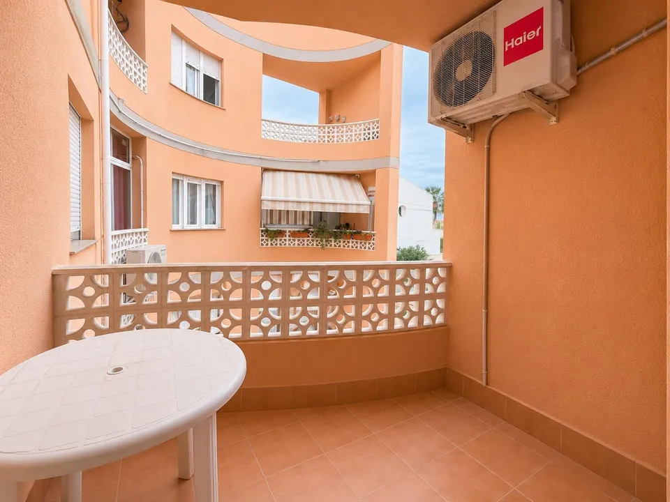 Estudio en venta en Torrevieja, a 700 m de la Playa del Cura
