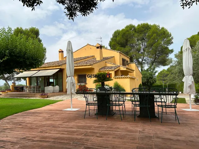 IMPRESIONANTE CHALET EN VENTA EN ONTINYENT — 6